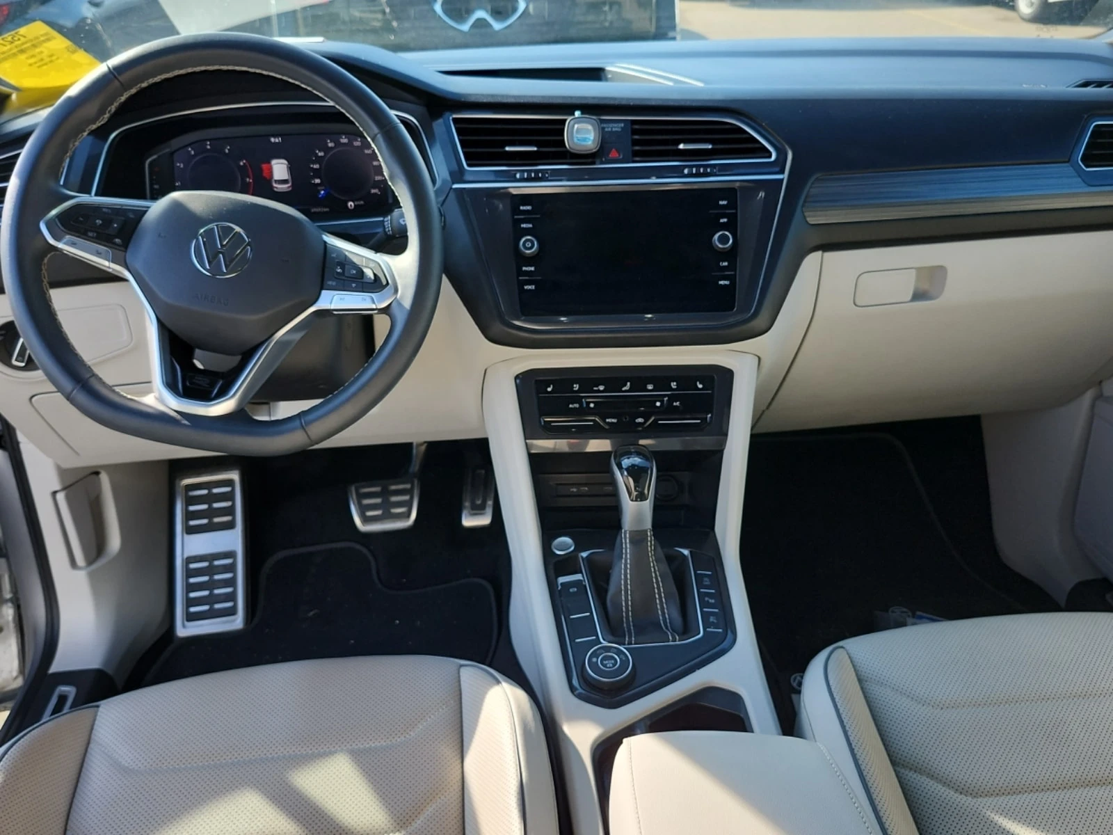 VW Tiguan * 4motion * Highline * R-Line * CARFAX * , снимка 5 - Автомобили и джипове - 55889552