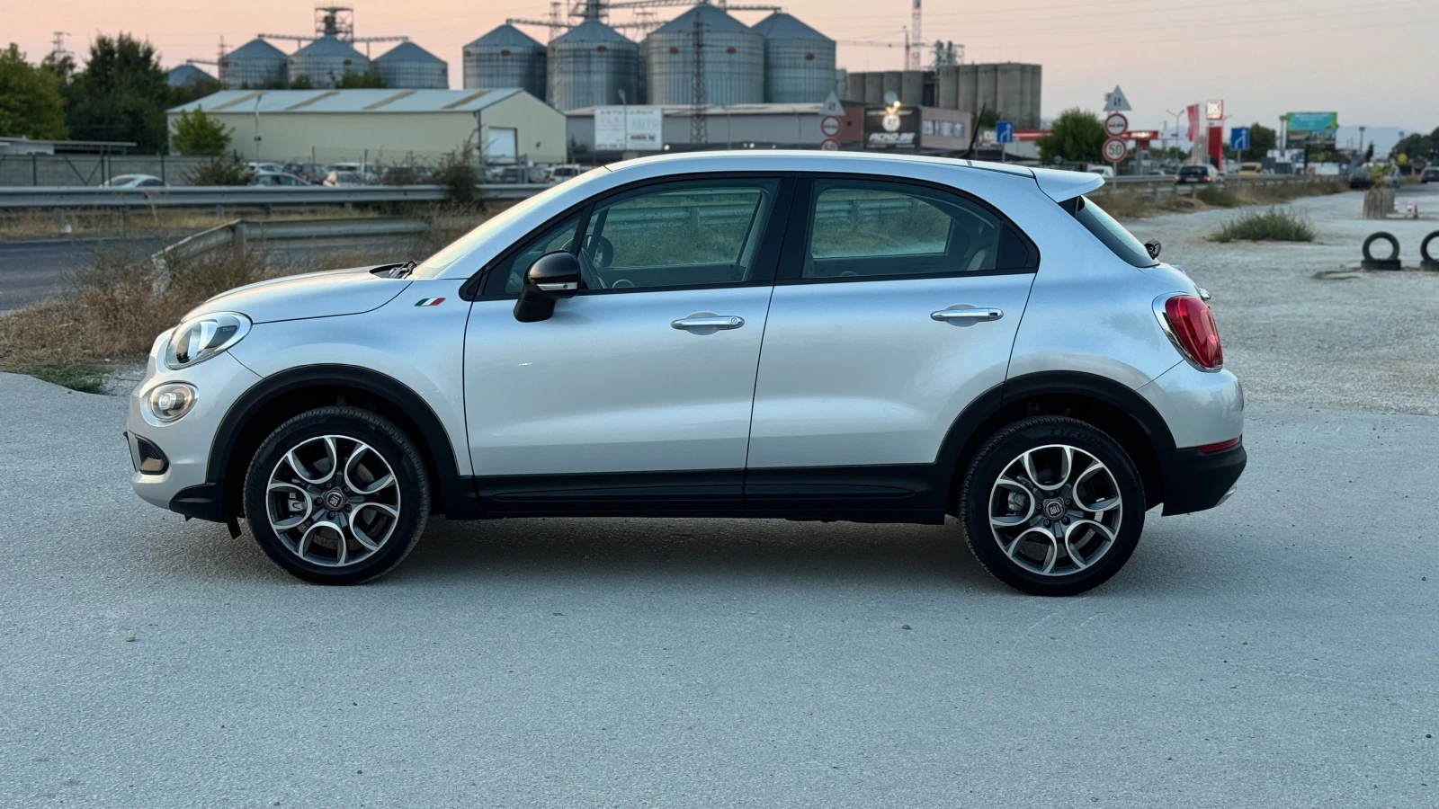 Fiat 500X 1.6, снимка 3 - Автомобили и джипове - 56075763