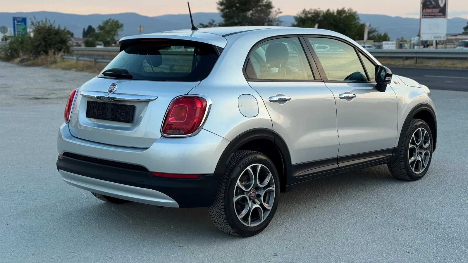 Fiat 500X 1.6, снимка 6 - Автомобили и джипове - 56075763
