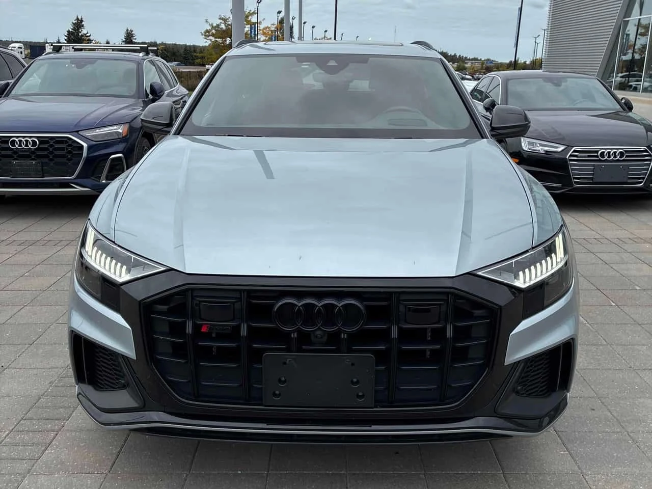 Audi SQ8  4.0 TFSI quattro / CARFAX / MATRIX / ОБДУХВАНЕ 