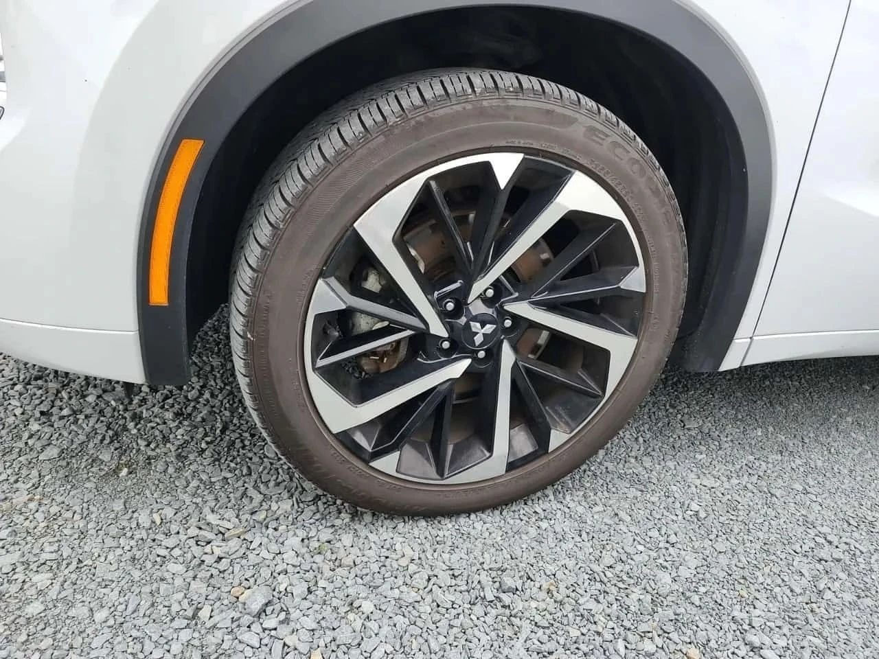 Mitsubishi Outlander, снимка 5 - Автомобили и джипове - 56688673