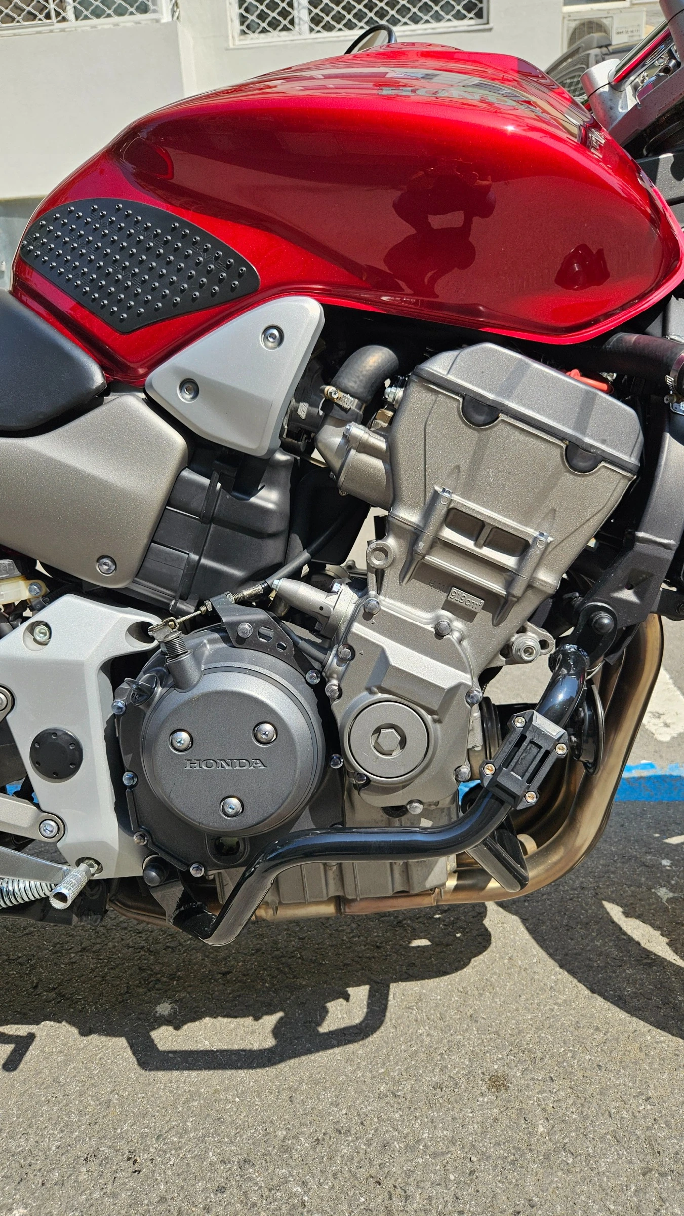 Honda Hornet 900 - изображение 10