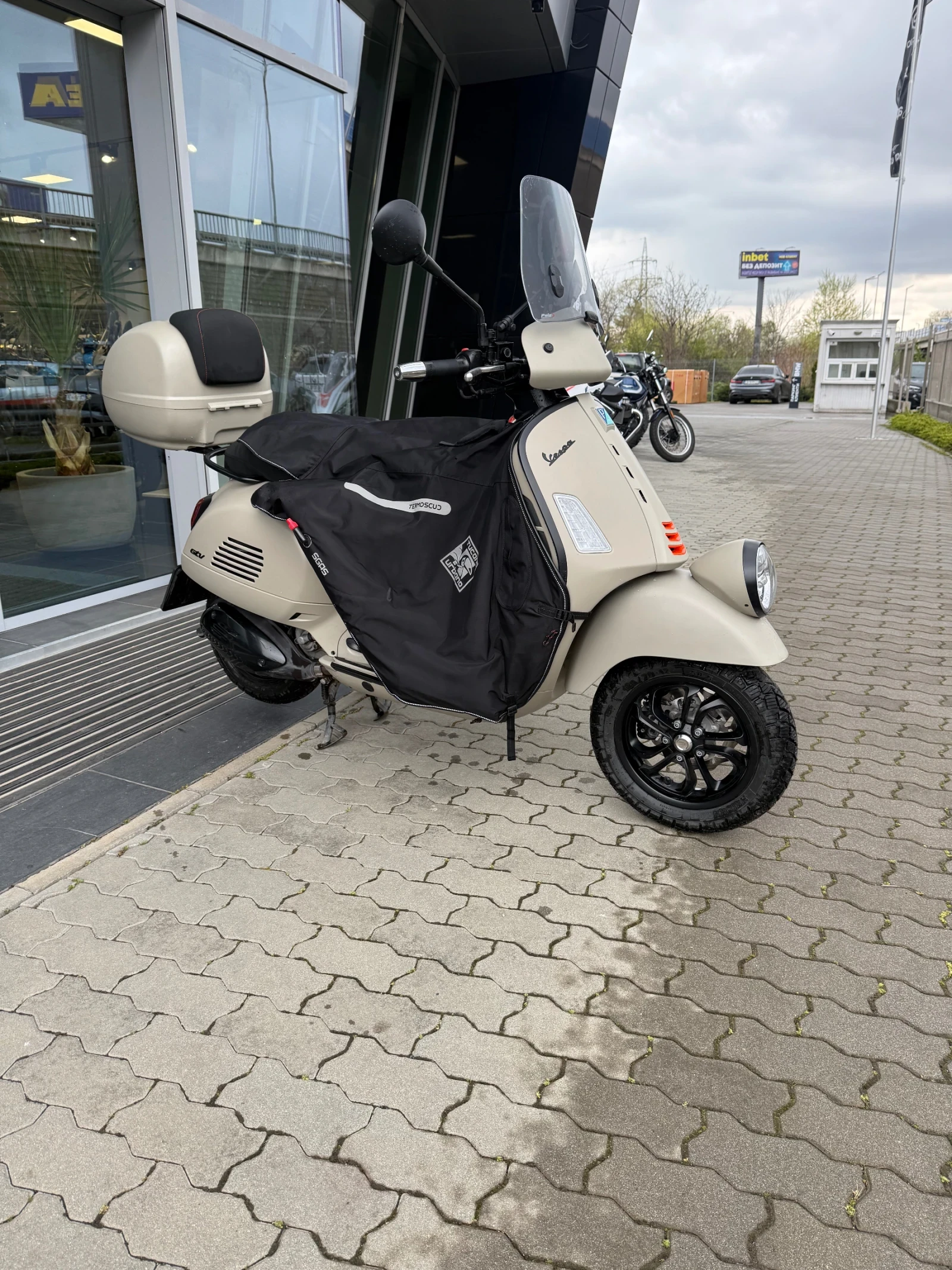 Vespa GTV 300, снимка 2 - Мотоциклети и мототехника - 54281130