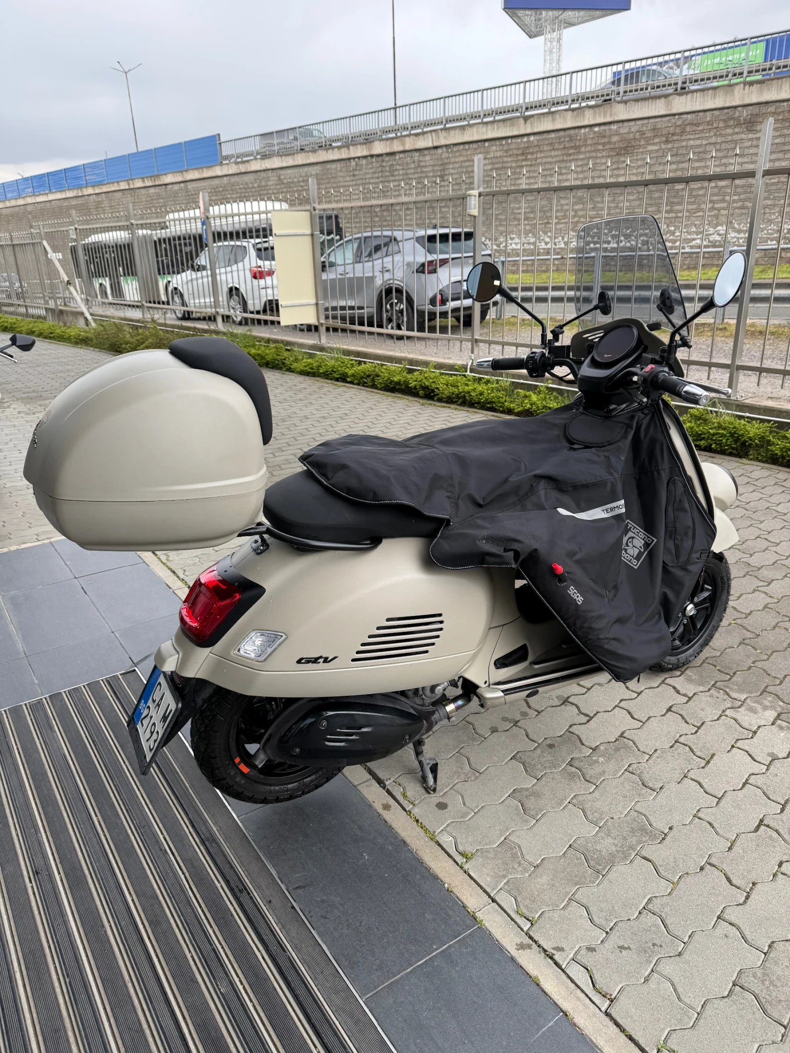 Vespa GTV 300, снимка 3 - Мотоциклети и мототехника - 54281130