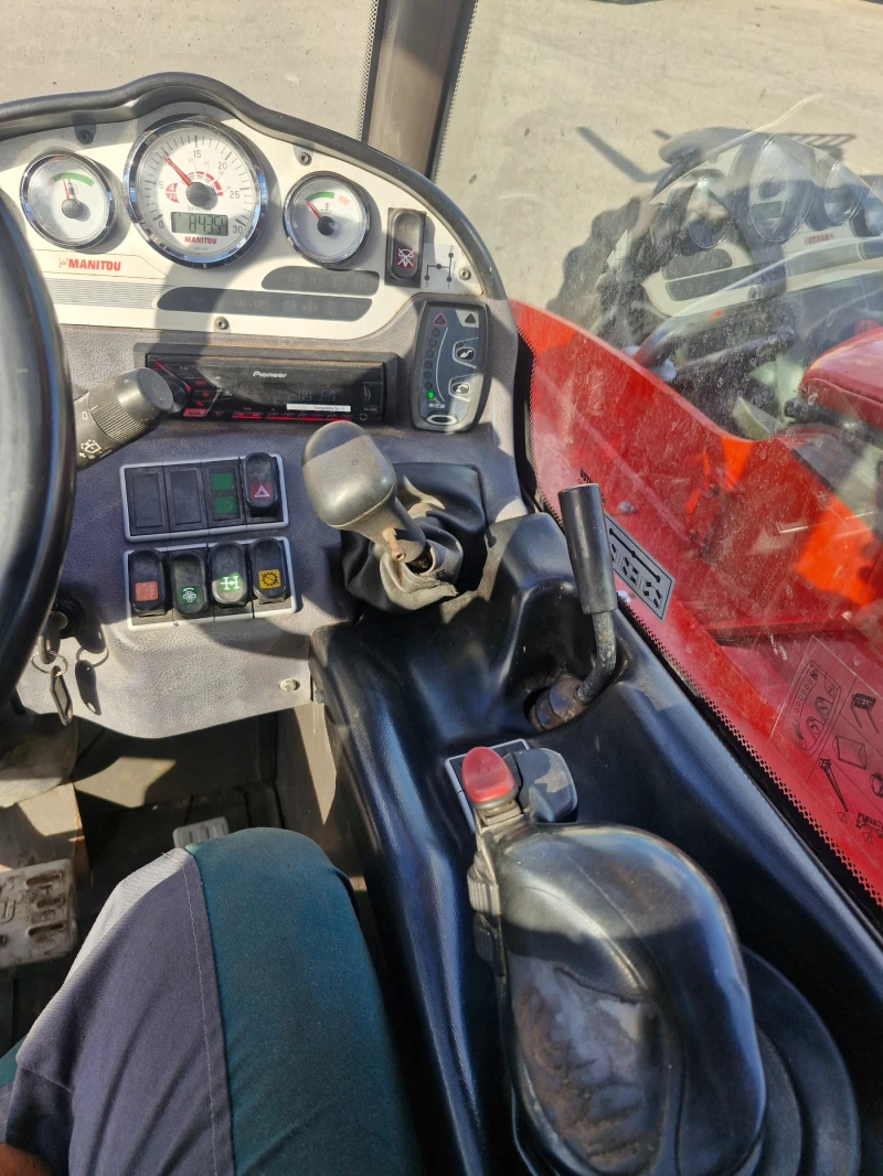 Телескопичен товарач Manitou 731, снимка 2 - Селскостопанска техника - 52717241