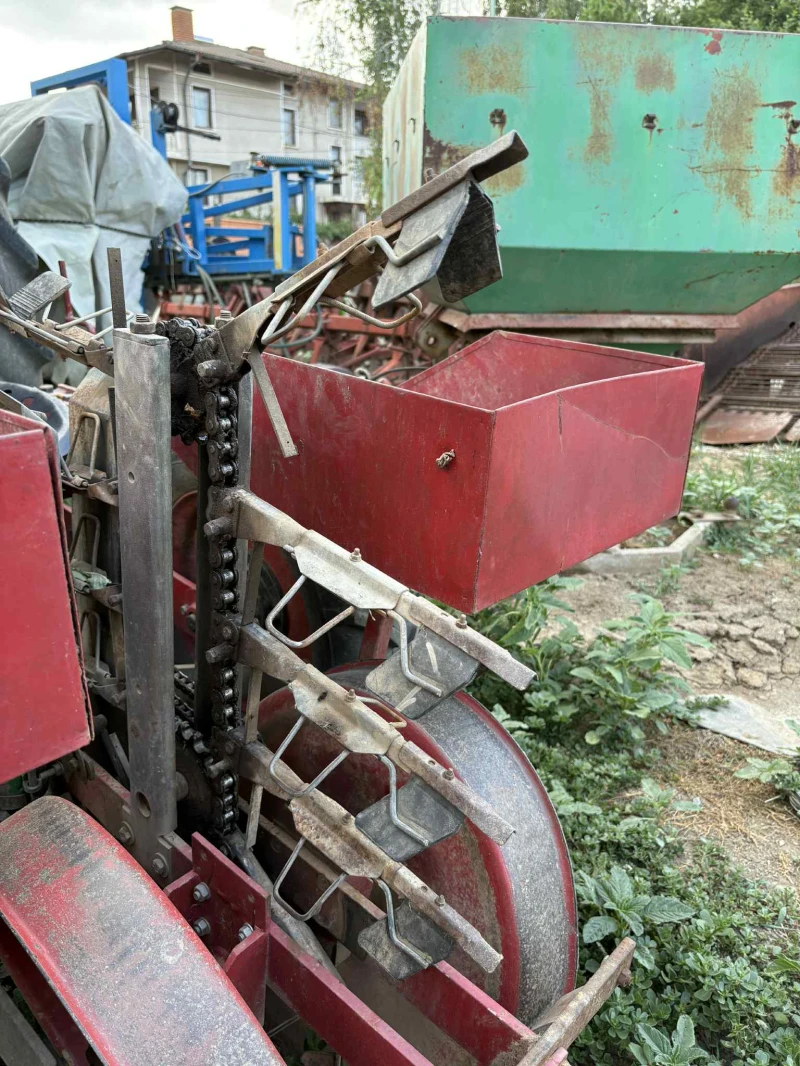 Друг вид Внос Разсадо посадъчна машина, снимка 7 - Селскостопанска техника - 52665163