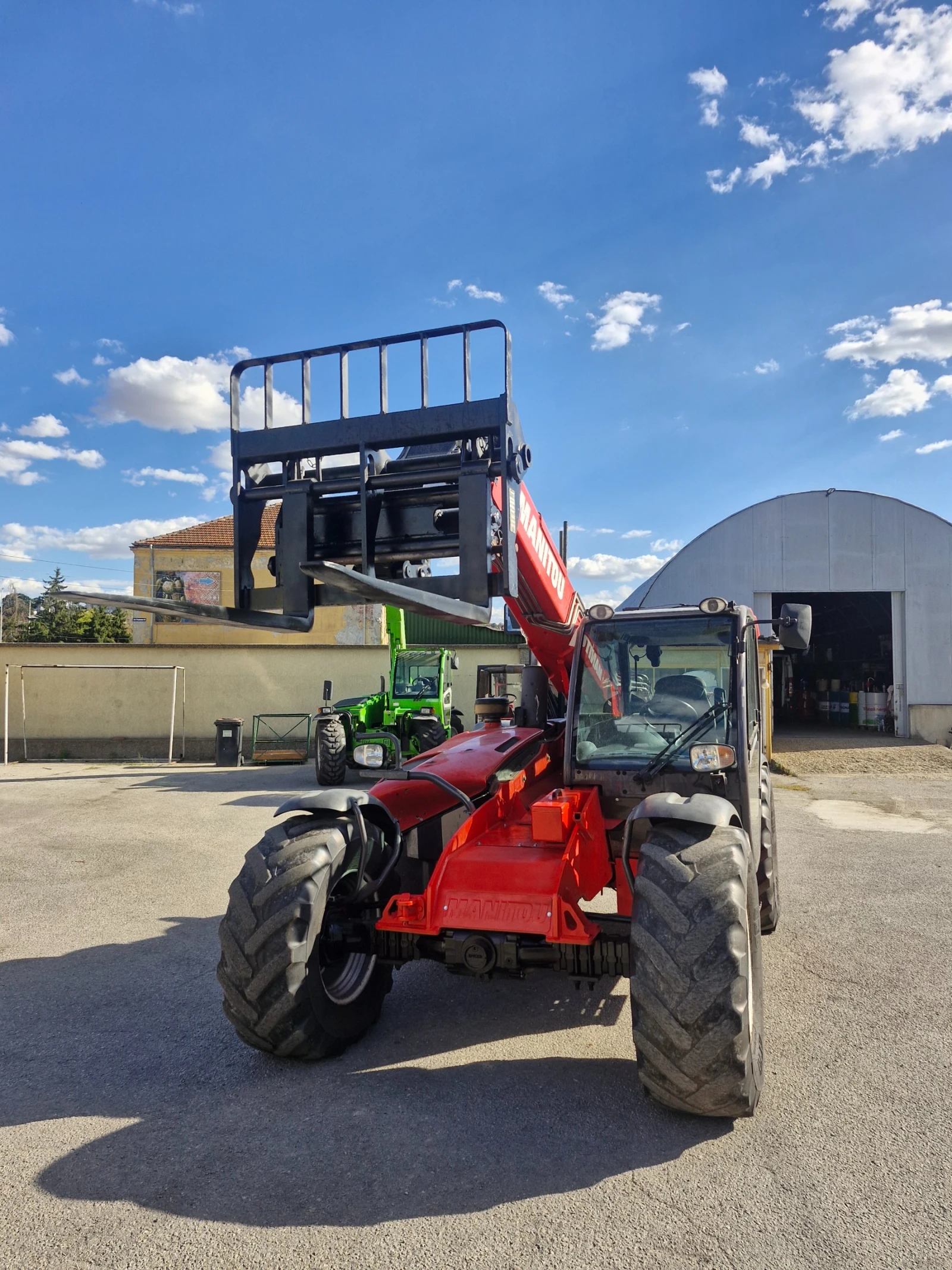 Телескопичен товарач Manitou 731 - изображение 7