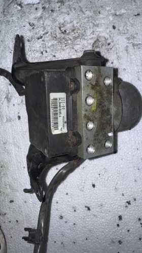 Спирачна помпа ABS за Honda Cr-v 1999, снимка 2