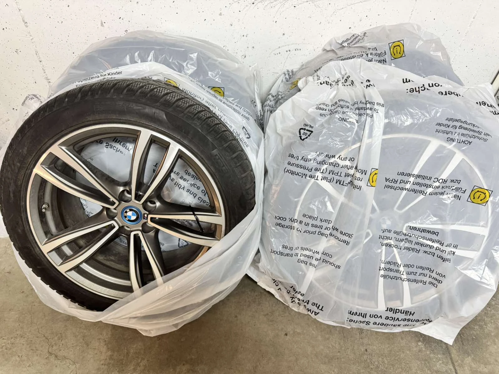 Гуми с джанти Pirelli 245/45R19