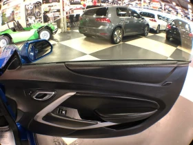 Chevrolet Camaro 1LT Coupe RWD, снимка 10