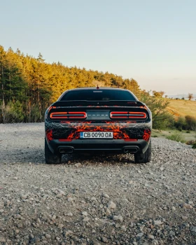 Dodge Challenger 6, 4 Scat Pack Carbon Hood Big Brake, снимка 11