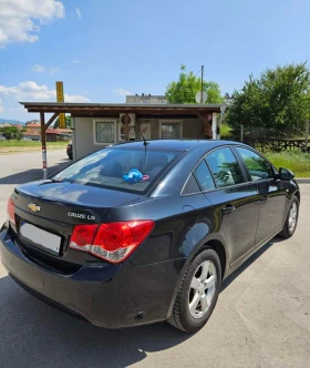     Chevrolet Cruze /