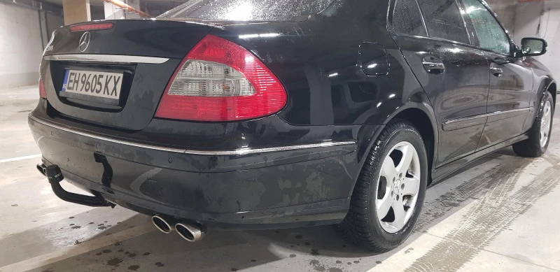 Mercedes-Benz E 280, снимка 7 - Автомобили и джипове - 46357599