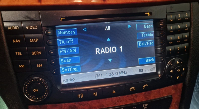 Mercedes-Benz E 280, снимка 16 - Автомобили и джипове - 46357599