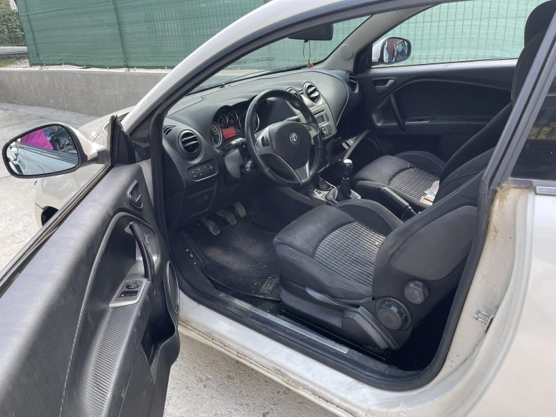 Alfa Romeo MiTo 1.3/1.6, снимка 8 - Автомобили и джипове - 47200145