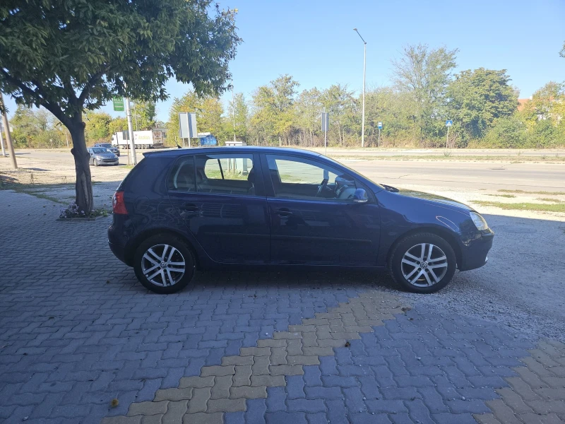 VW Golf 1.6i---102кс, снимка 4 - Автомобили и джипове - 47566025