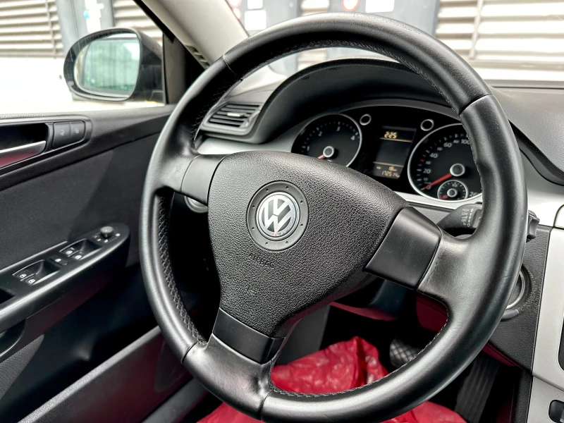 VW Passat 2.0 TDI * АВТОМАТ* , снимка 9 - Автомобили и джипове - 48367911