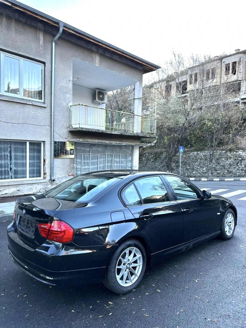 BMW 316 E90 Facelift, снимка 5 - Автомобили и джипове - 48740807