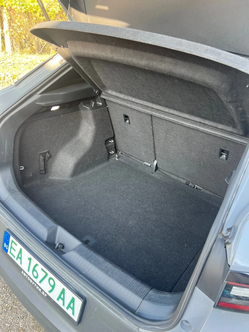 VW ID.4 Pure, снимка 17 - Автомобили и джипове - 52774239