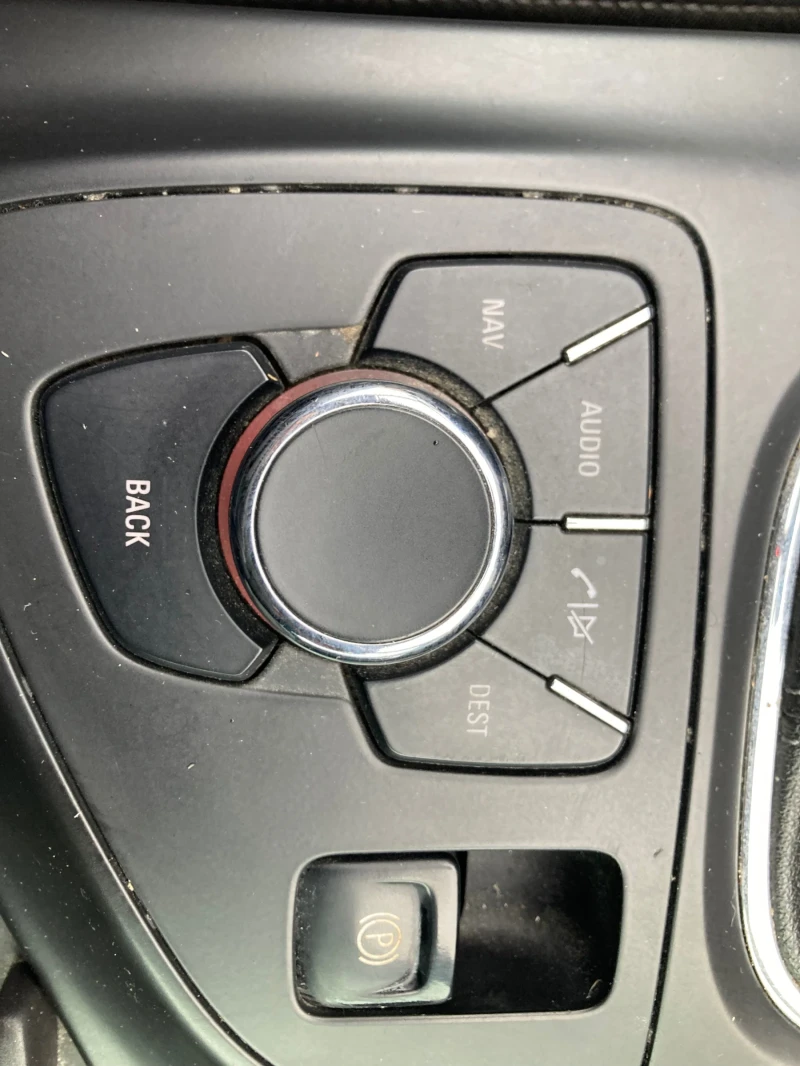 Opel Insignia 2.0 sports tourer, снимка 13 - Автомобили и джипове - 52828141