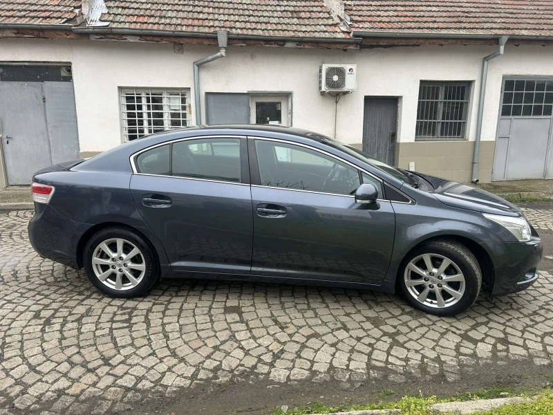 Toyota Avensis 2.0D, снимка 4 - Автомобили и джипове - 53075548