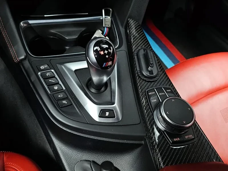 BMW M4 Coupe Competition, снимка 9 - Автомобили и джипове - 55087585