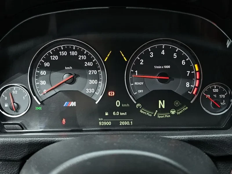 BMW M4 Coupe Competition, снимка 8 - Автомобили и джипове - 55087585