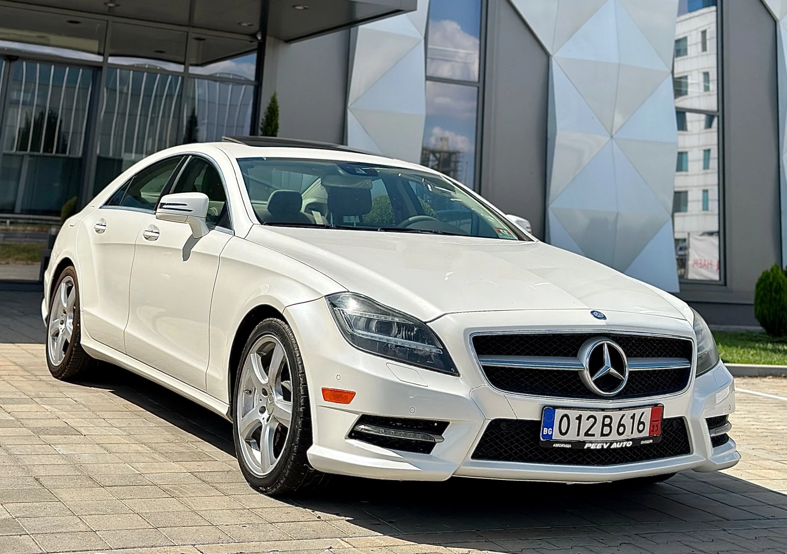 Mercedes-Benz CLS 500 AMG#KAMERA#PANORAMA#PODGREV#OBDUH#HARMAN#MAXX FULL - изображение 3