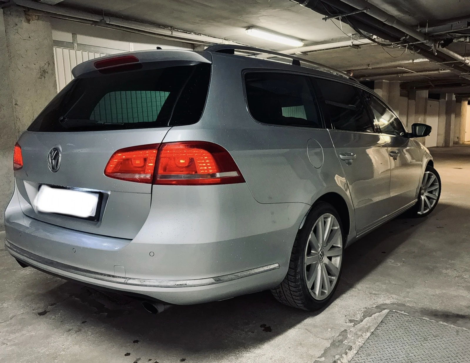 VW Passat 3.6 VR6 300 к.с. 2011 г. (B7) - изображение 3