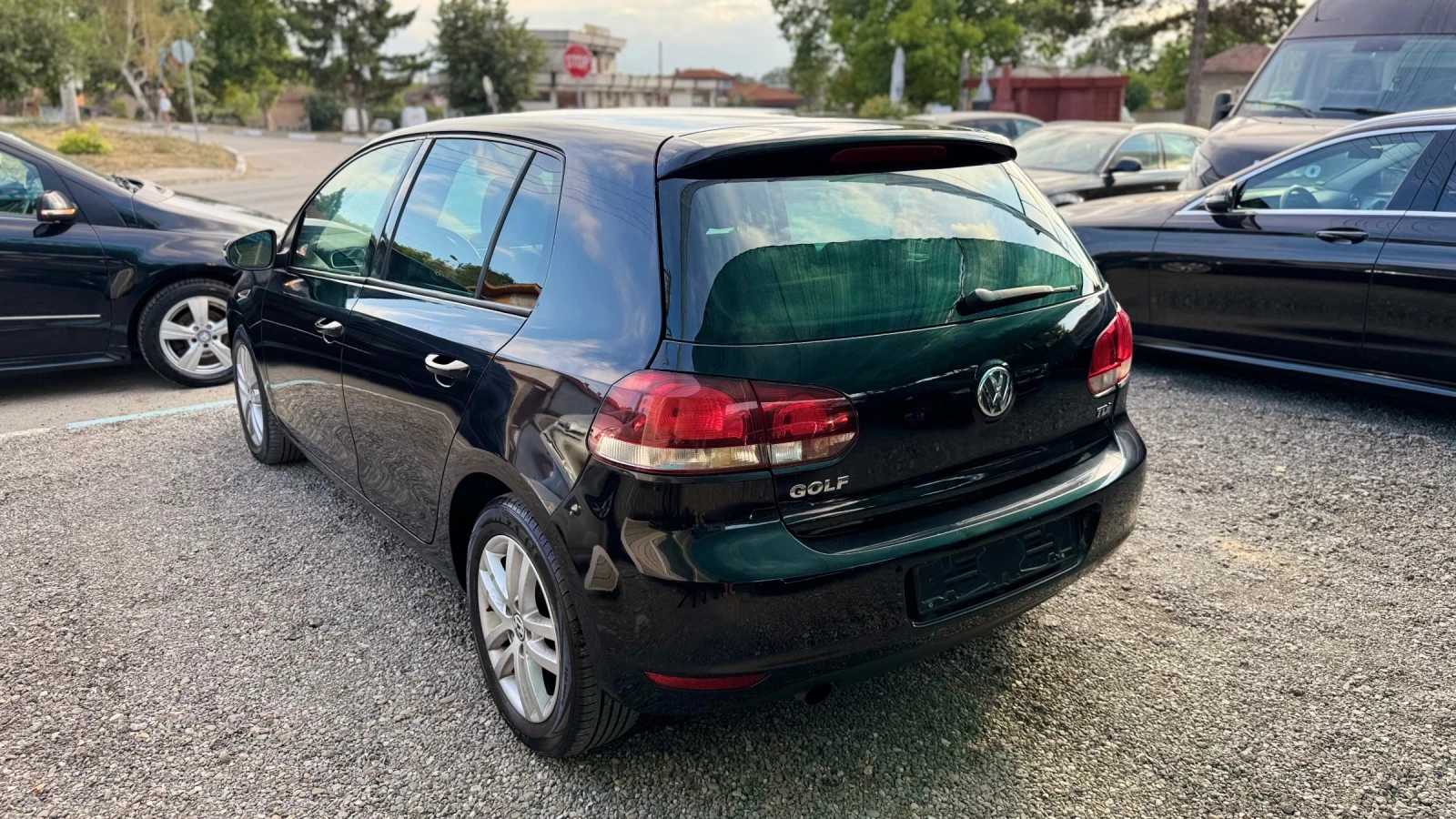 VW Golf АВТОМАТИК - изображение 4