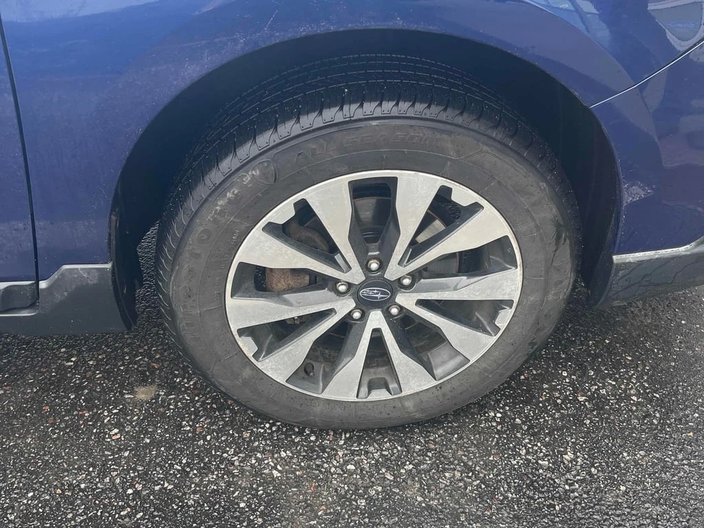 Subaru Outback * 5dr Wgn CVT 3.6R Limited w/Tech Pkg * CARFAX * Б - изображение 7