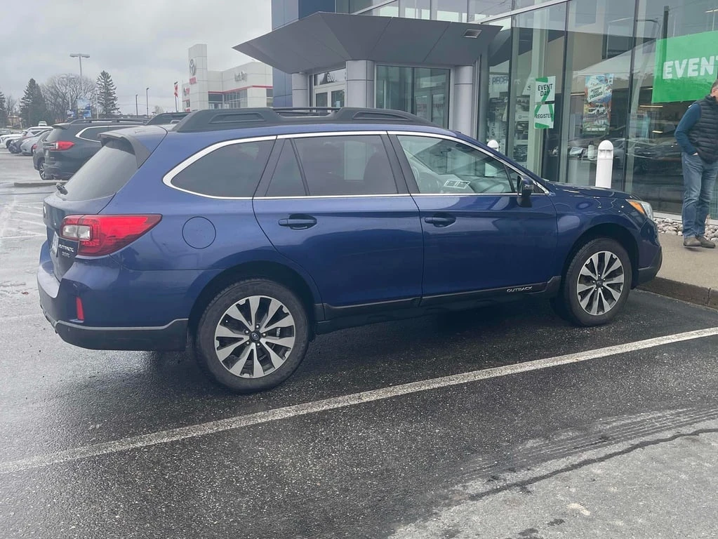 Subaru Outback * 5dr Wgn CVT 3.6R Limited w/Tech Pkg * CARFAX * Б - изображение 3