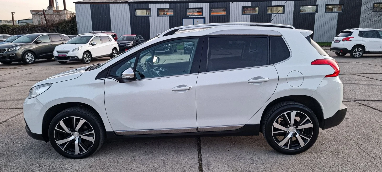 Peugeot 2008 1.6 e -hdi  Feline Titane - изображение 6