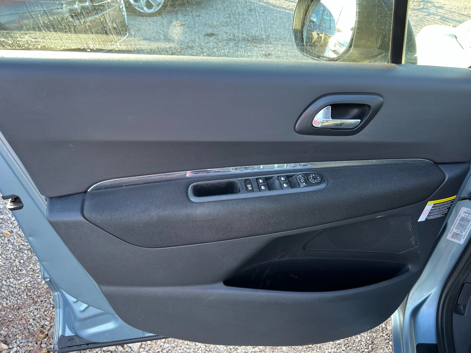 Peugeot 5008  - изображение 8