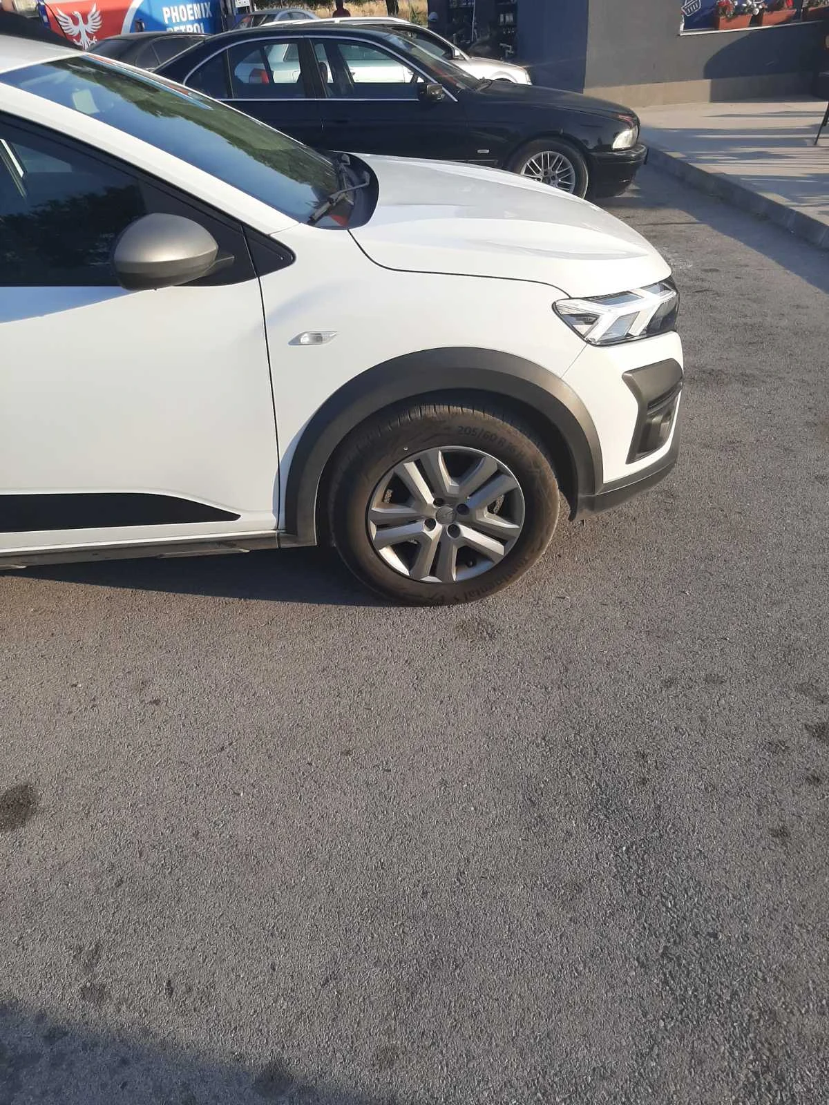 Dacia Sandero, снимка 12 - Автомобили и джипове - 53759345