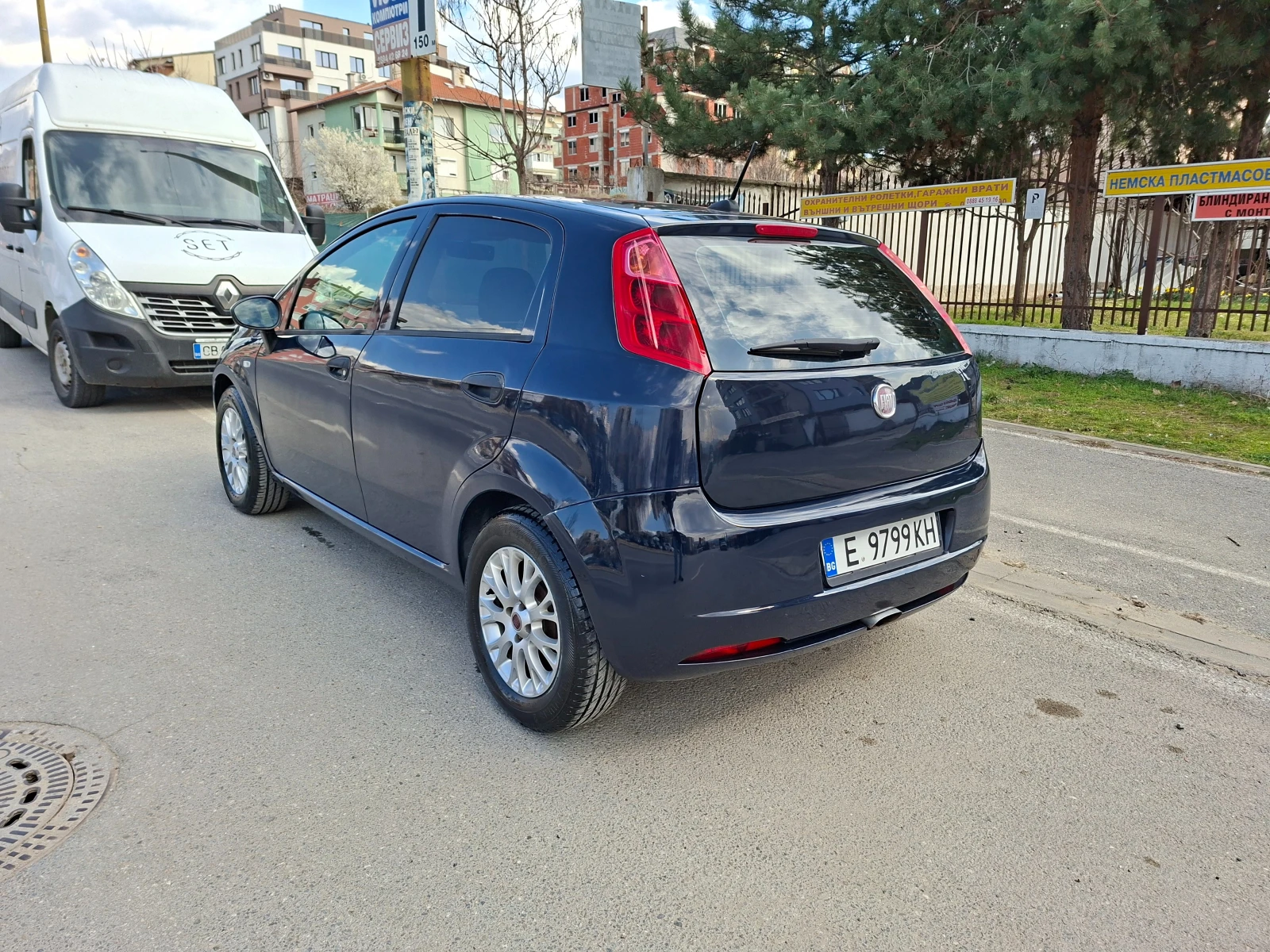 Fiat Punto 1.4i* GPL* CLIMATIC * , снимка 3 - Автомобили и джипове - 53861377