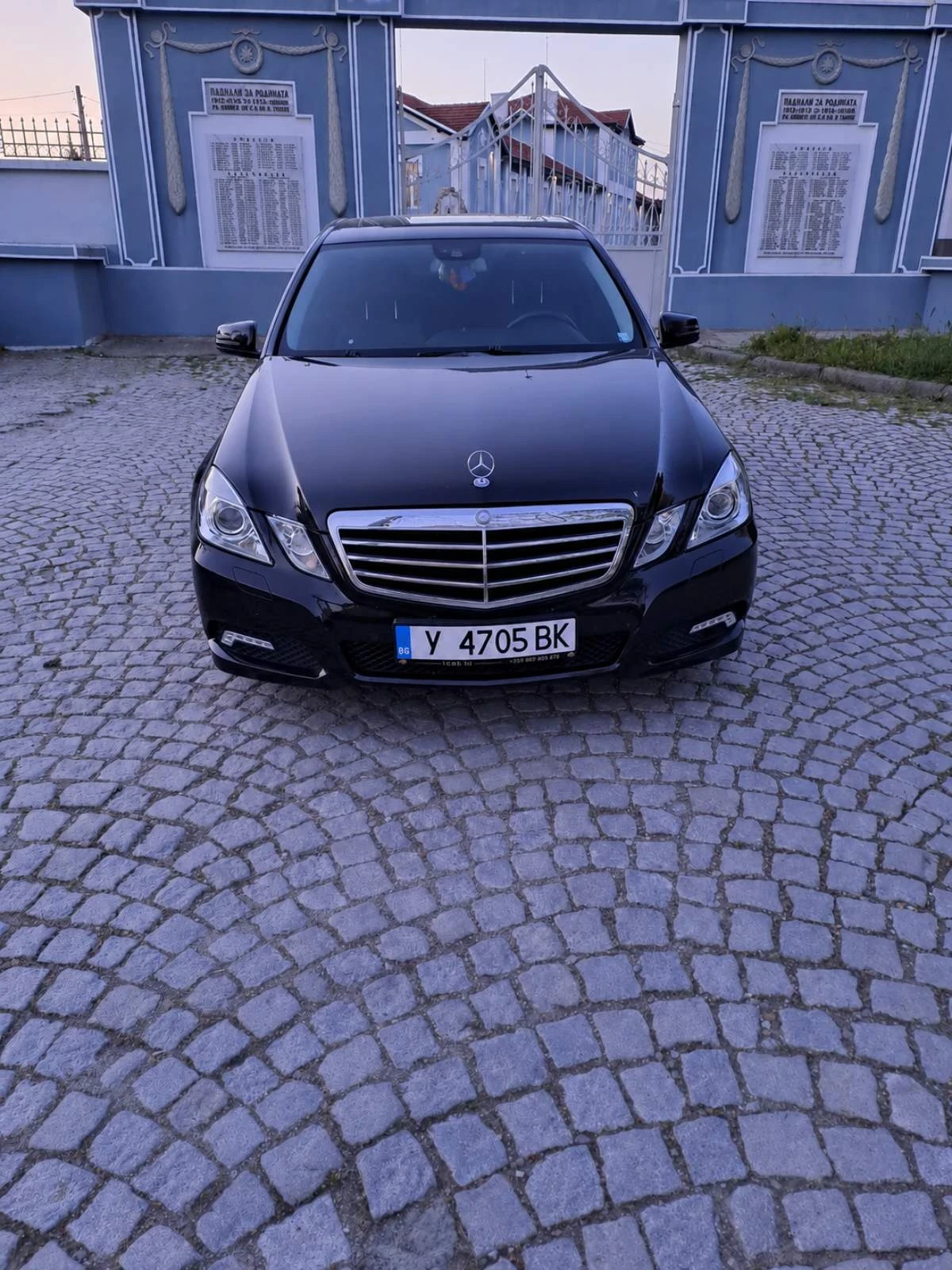 Mercedes-Benz E 350 AVANTGARDE , снимка 2 - Автомобили и джипове - 54465524