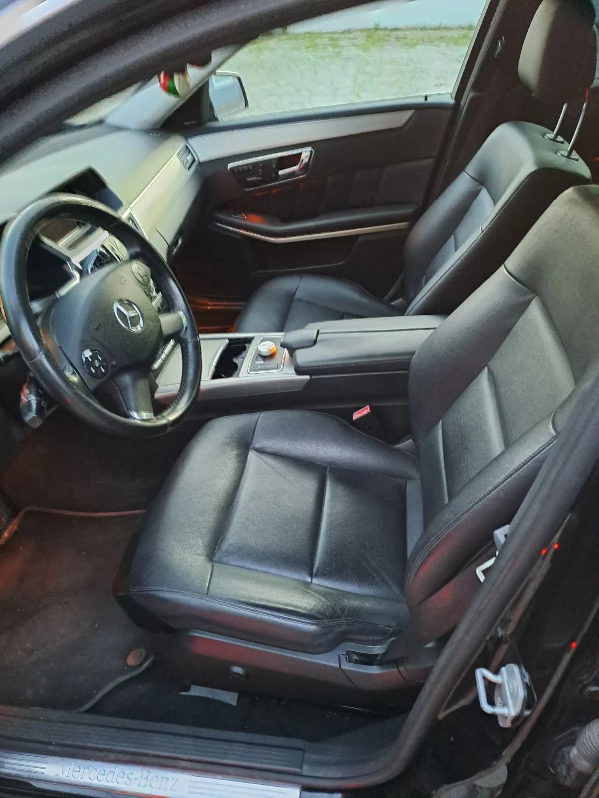 Mercedes-Benz E 350 AVANTGARDE , снимка 3 - Автомобили и джипове - 54465524