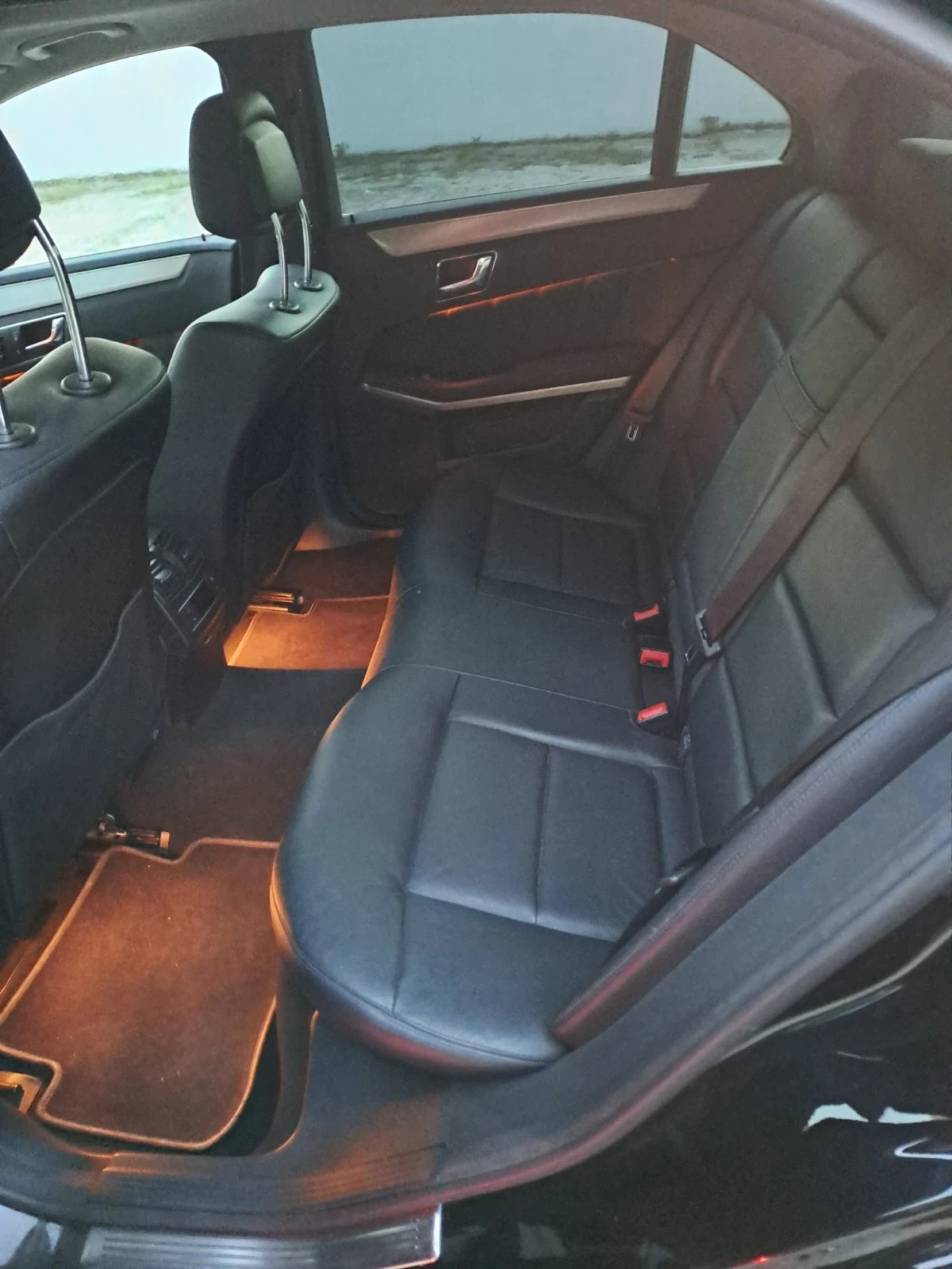 Mercedes-Benz E 350 AVANTGARDE , снимка 6 - Автомобили и джипове - 54465524