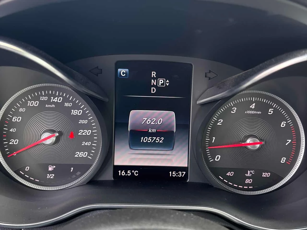 Mercedes-Benz C 300 4МATIC* PANORAMA* KEYLESS* + ГУМИ, снимка 8 - Автомобили и джипове - 54478025