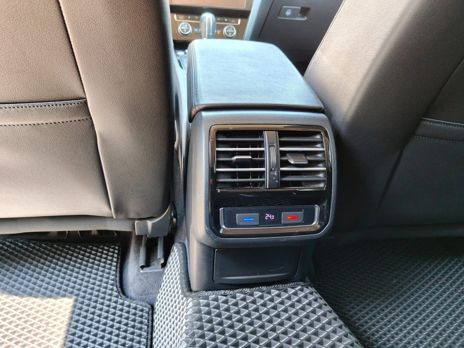 VW Passat B8, снимка 7 - Автомобили и джипове - 55572096