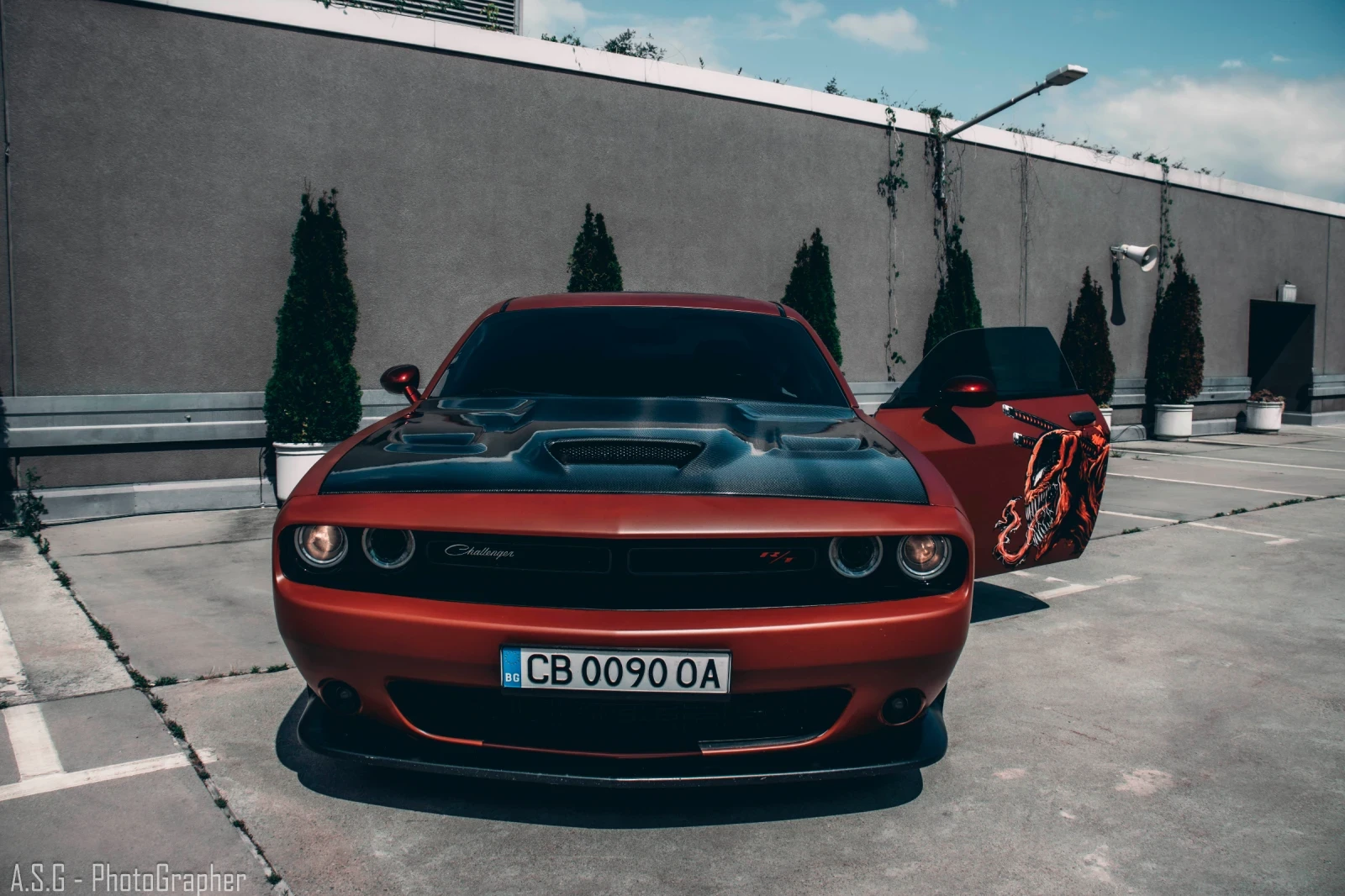 Dodge Challenger 6, 4 Scat Pack Carbon Hood Big Brake, снимка 2 - Автомобили и джипове - 55789943