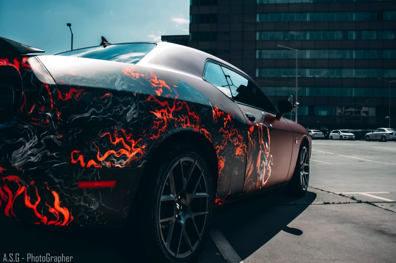 Dodge Challenger 6, 4 Scat Pack Carbon Hood Big Brake, снимка 5 - Автомобили и джипове - 55789943