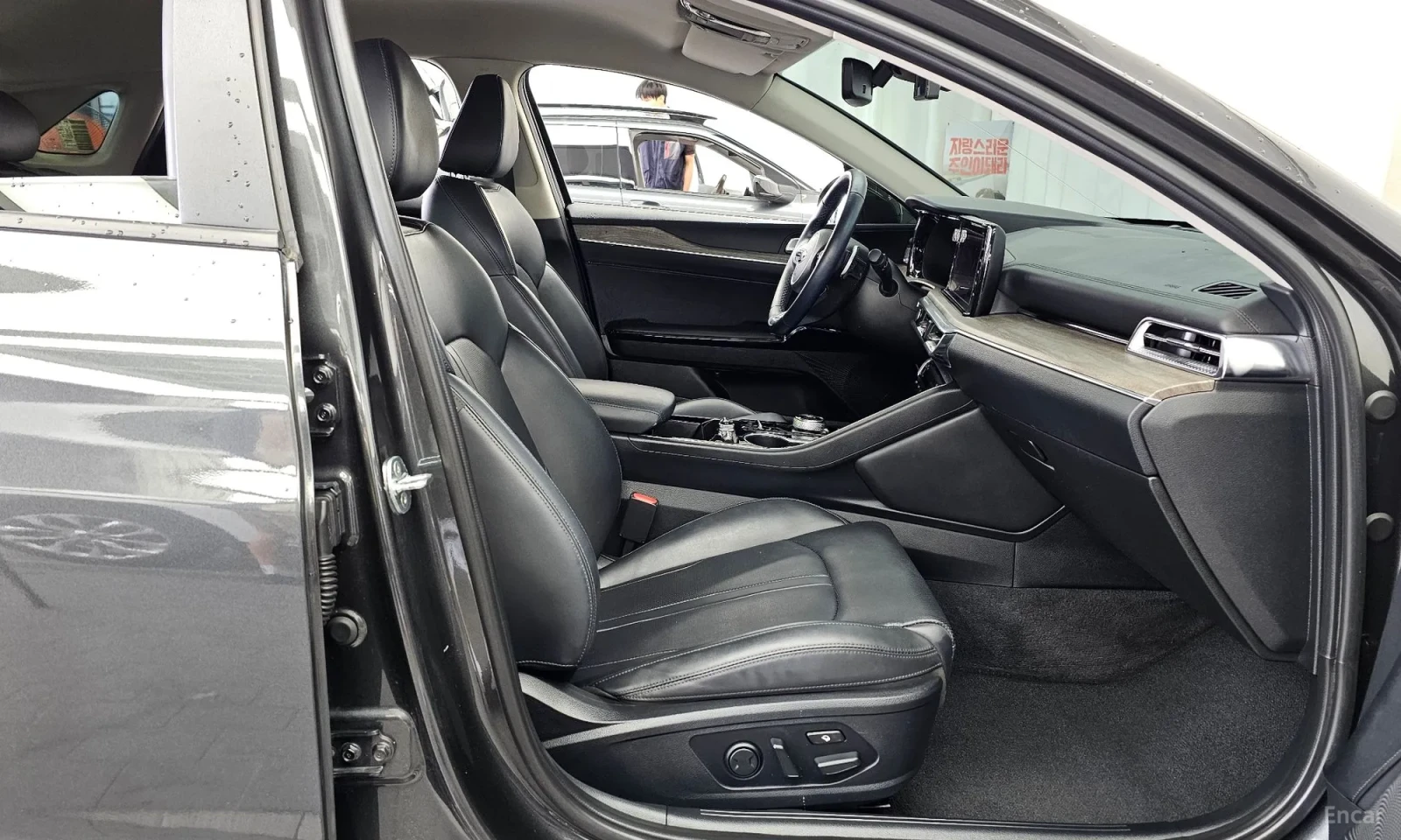Kia K5 2.0 Бензин става на газ\Дигитално табло, снимка 11 - Автомобили и джипове - 55872338