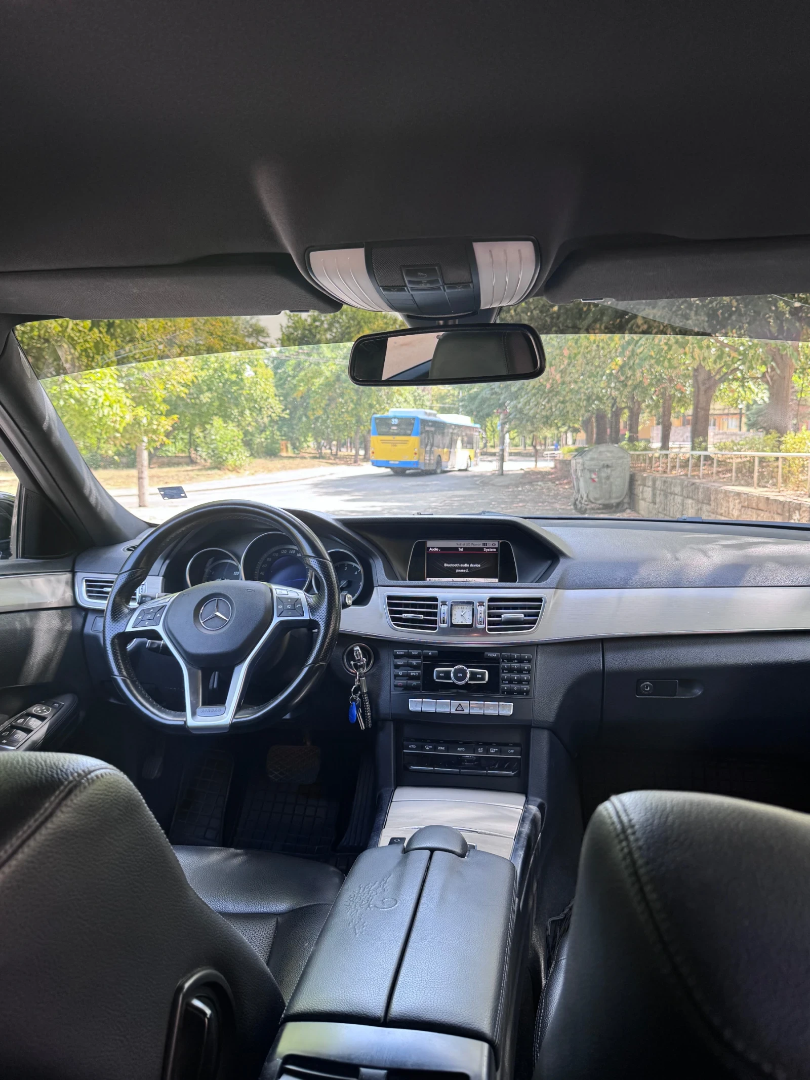 Mercedes-Benz E 200, снимка 10 - Автомобили и джипове - 55875259