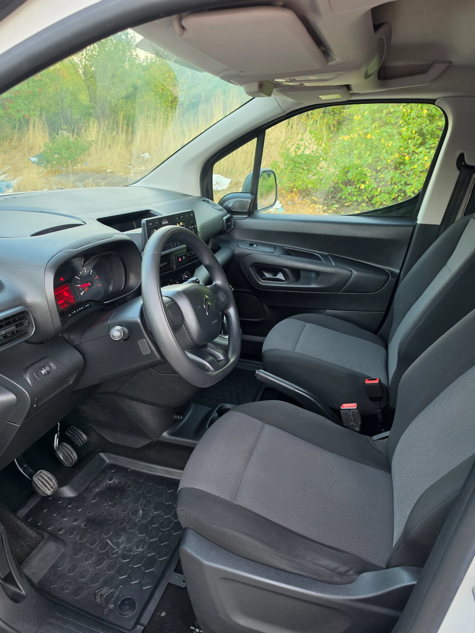 Citroen Berlingo MAXI 1.6 HDI, снимка 7 - Автомобили и джипове - 56162229