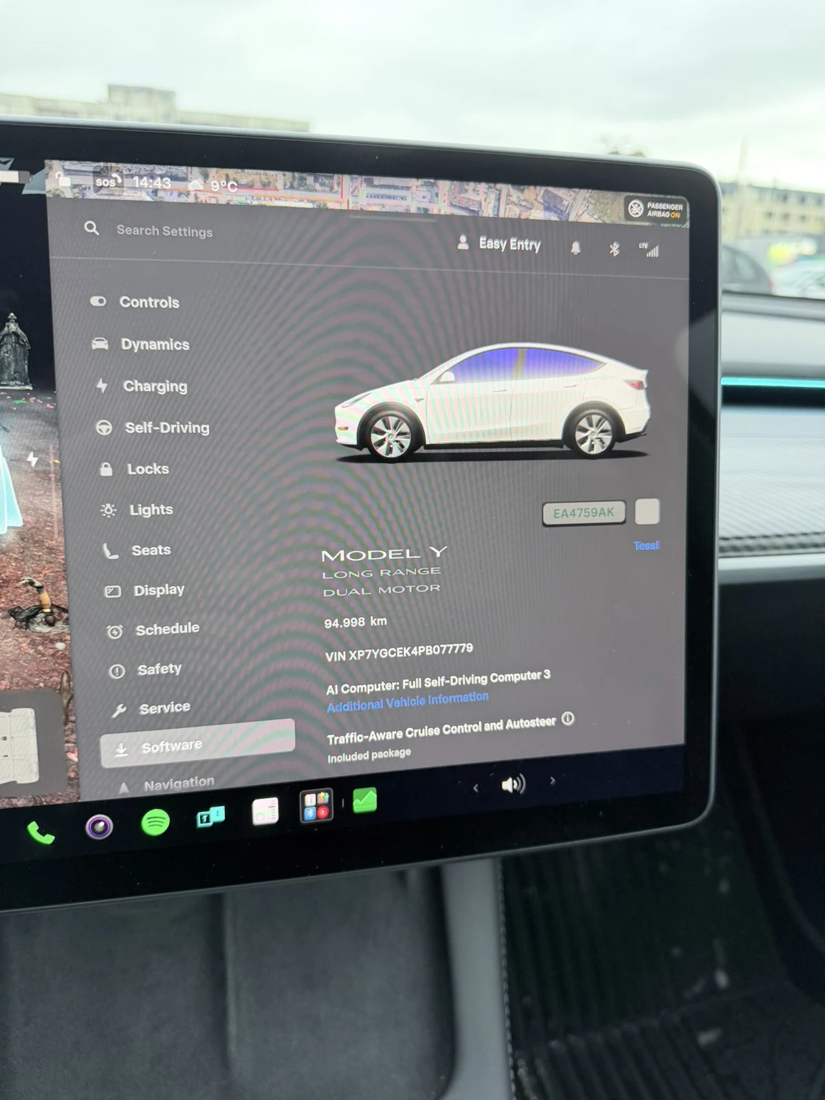 Tesla Model Y Long Range Dual Motor + теглич, снимка 9 - Автомобили и джипове - 56504565