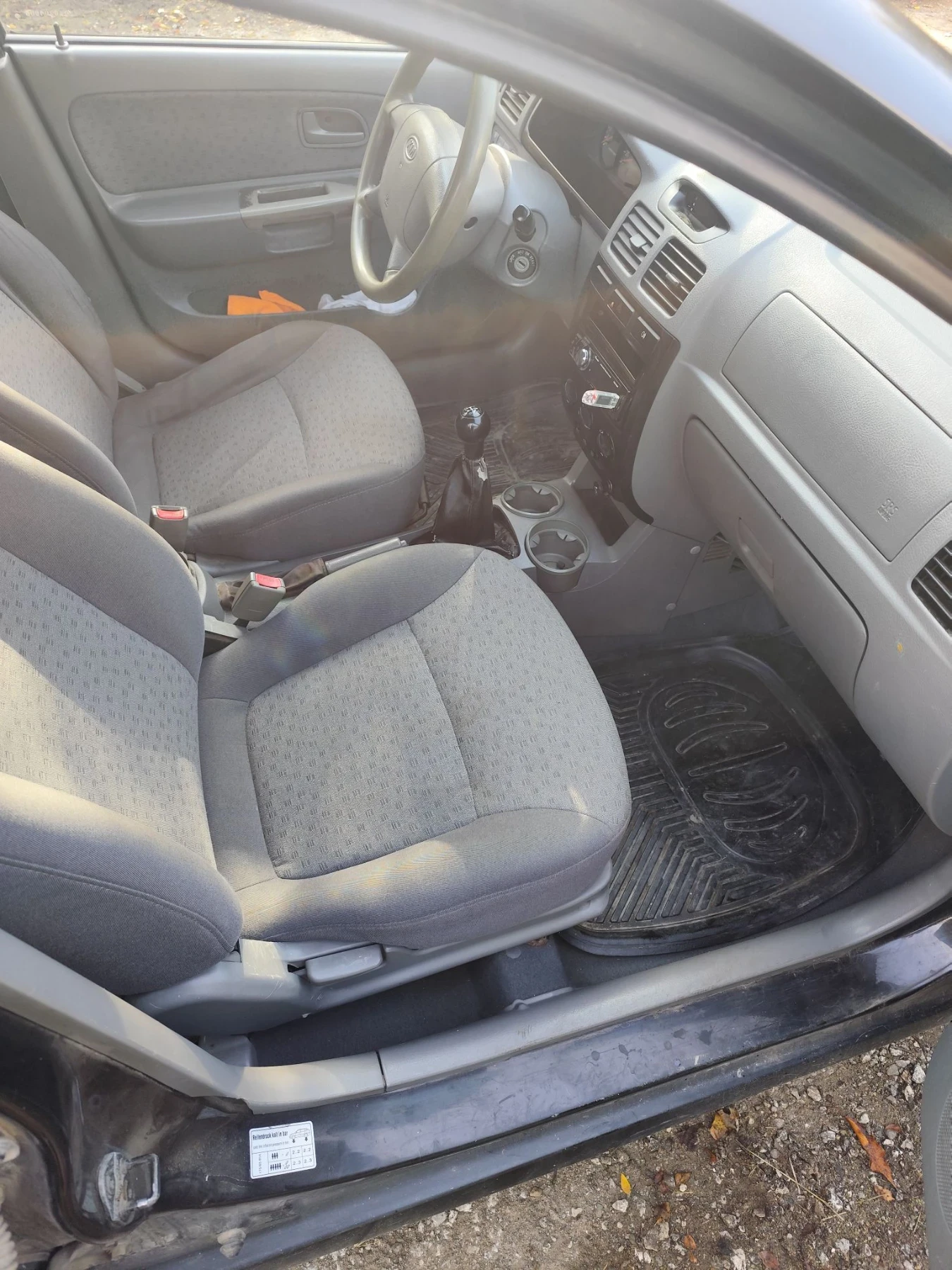 Kia Rio, снимка 14 - Автомобили и джипове - 56617506