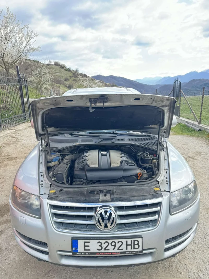 VW Touareg, снимка 4 - Автомобили и джипове - 47959497