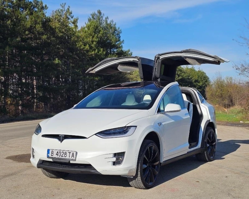 Tesla Model X Лична Кола Много Запазена
